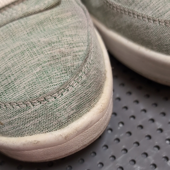 New Balance 300 Green Canvas Sneakers - Picture 3 of 8